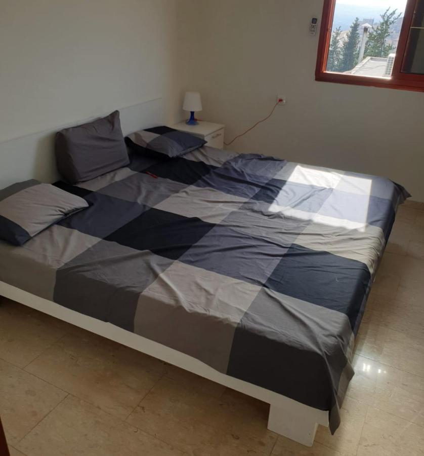 Valentine House Apartamento Deir Hanna Exterior foto