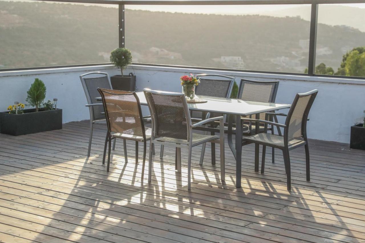 Valentine House Apartamento Deir Hanna Exterior foto