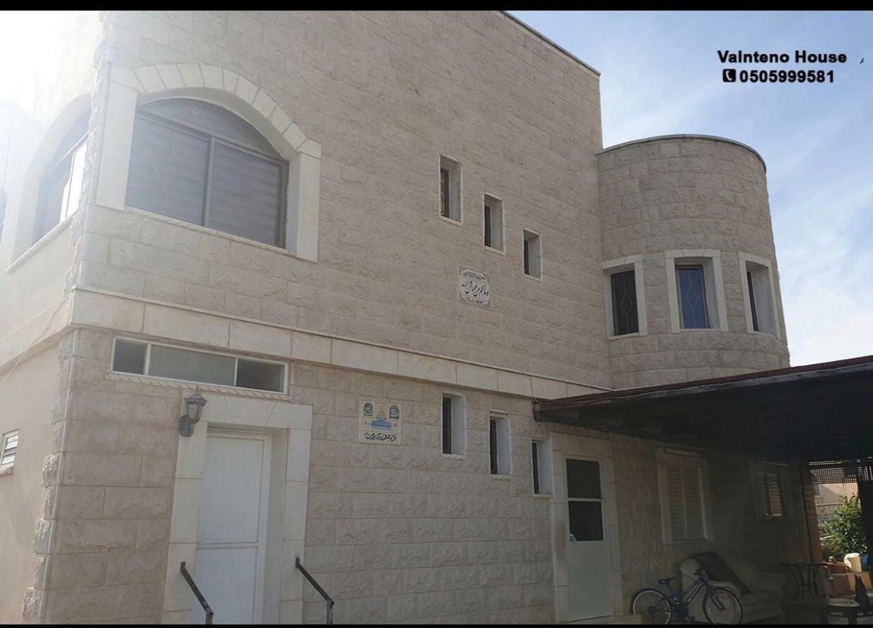 Valentine House Apartamento Deir Hanna Exterior foto