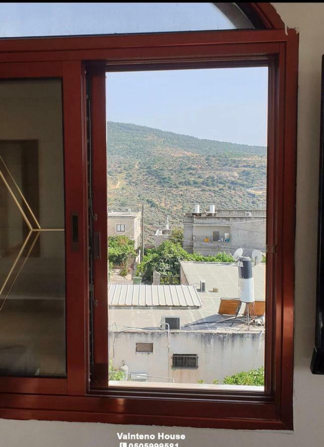 Valentine House Apartamento Deir Hanna Exterior foto